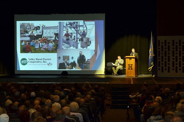 Board Chairman James Stauffer addresses members during 2019 Annual Meeting